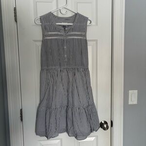 Old Navy gray/white sundress